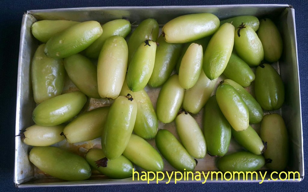 ' ?Mapipintog' is how my mom would describe the shape of these kamias or bilimbi fruit.